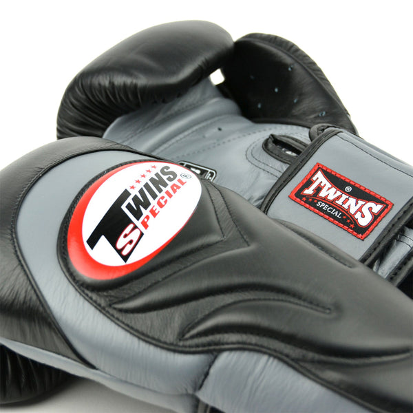 Twins Special BGVL6 Long-Cuff Boxing Gloves Black-Grey