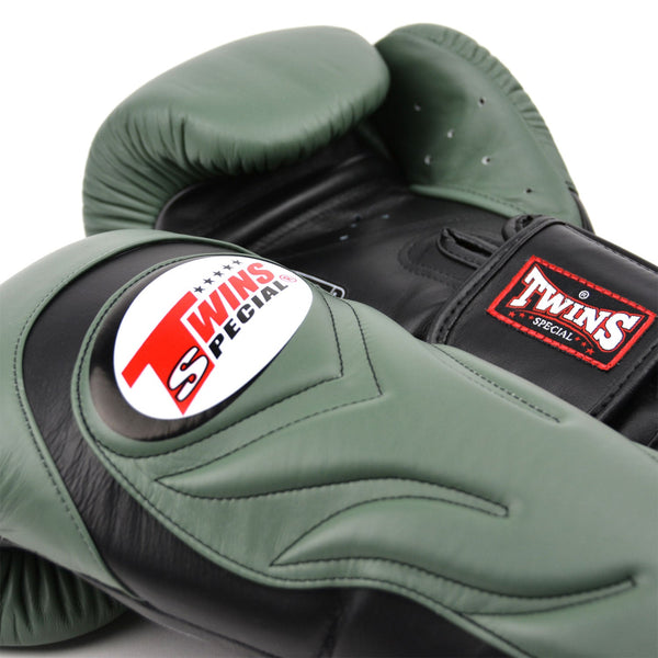 Twins Special BGVL6 Long-Cuff Boxing Gloves Olive-Black