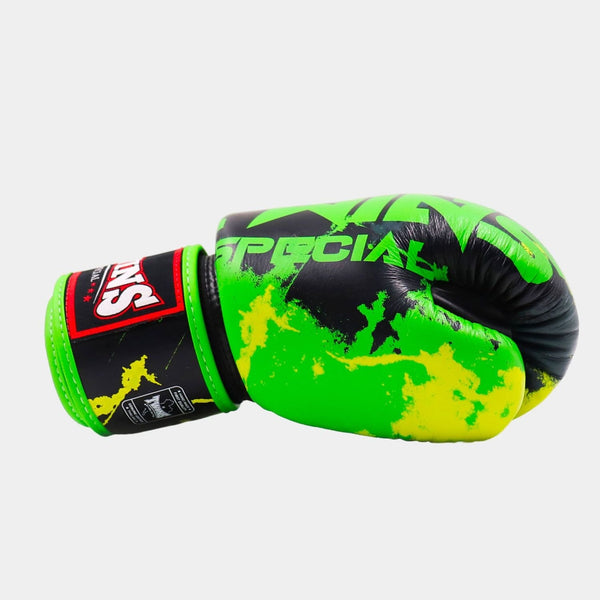 Twins FBGVL4-61 Boxing Gloves Candy Green/Black